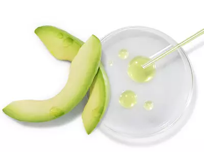 poder-nutritivo-de-la-hidratacion-rica-con-aguacate-2