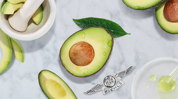 creamy-eye-treatment-with-avocado-2